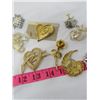 Image 3 : LOT OF ASSORTED COSTUME BROOCHES (OVER 10 PCS)