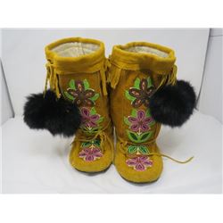 BEADED LEATHER MOCASSINS (RUBBER SOLED, CANVAS LINED) *FIT SIZE 6 OR 7*