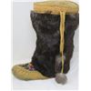 Image 3 : BEADED LEATHER MOCASSINS (FUR TRIM, LEATHER SOLED, FLEECE LINED) *FIT SIZE 8 OR 9*