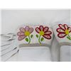 Image 2 : BEADED WHITE LEATHER MITTS *WOMEN'S LARGE*