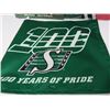 Image 2 : LOT OF RIDERS MERCHANDISE (SASKATCHEWAN ROUGHRIDERS) *CAR FLAG, BOOK-RIDER PRIDE, PILSNER RIDERS FLA