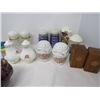 Image 2 : LOT OF 24 SALT AND PEPPER SHAKERS (12 MATCHING PAIRS)