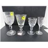Image 6 : LOT OF ASSORTED GLASSES (4 TUMBLERS, 10 WINE GLASSES)