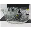 Image 4 : LOT OF 3 ASSORTED CRYSTAL DISHES (SERVING PLATTER, 2 BOWLS)