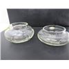 Image 8 : LOT OF 4 ASSORTED SERVING DISHES (10" PLATTER WITH LEGS, CANDLE HOLDERS AND ETCHED SUGAR BOWL)