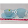 Image 1 : LOT OF 3 DELPHITE DISHES (2 CUPS ONE SAUCER) *MADE IN CANADA)