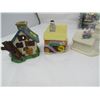 Image 2 : LOT OF 5 (QUARTZ WALL CLOCK, FIGURINE, 3 X MINI CERAMIC HOUSES)