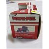 Image 2 : DIE CAST CASE INTERNATIONAL TRACTOR (ERTL) *NOS*