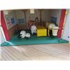Image 3 : SCHOOL HOUSE AND HOSPITAL FISHER PRICE BARN AND GAS PUMP