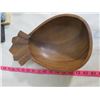 Image 4 : LARGE LOT OF WOODEN FIGURINES AND BOWLS