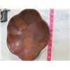 Image 7 : LARGE LOT OF WOODEN FIGURINES AND BOWLS