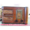 Image 2 : TABLE TOP RADIO (GE) *ELECTRIC-WORKS*