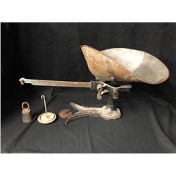 ANTIQUE WEIGH SCALE