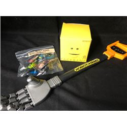 FACEBANK/ ROBOT-HAND/ LEGO LOT