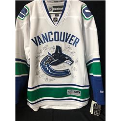 VANCOUVER CANUCKS TEAM SIGNED HOME JERSEY ( JSA COA) W/ HORVAT/ BOESSER (ROOKIE YR) SEDIN BROTHERS