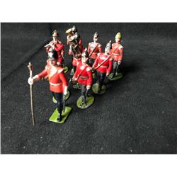 BRITAINS TOY SOLDIERS