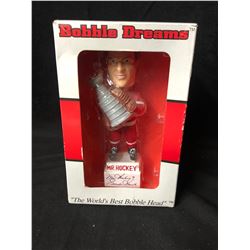 VINTAGE BOBBLE DREAMS GORDIE HOWE AUTOGRAPHED