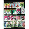 Image 1 : 1971-72 O-PEE-CHEE HOCKEY CARD LOT