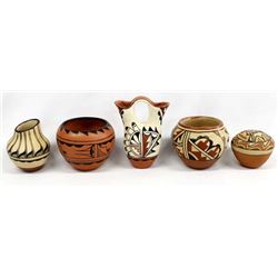 5 Pieces of Native American Jemez Pottery