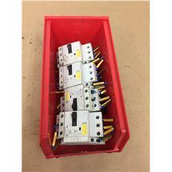 LOT OF SIEMENS 3RV1901-1B AUXILLIARY CONTACTS