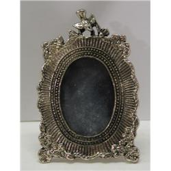 MINIATURE FRAME