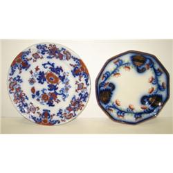 PAIR OF PORCELAIN PLATES