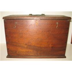 19TH CENT. WALNUT DOCUMENT BOX