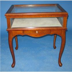 QUEEN ANNE STYLE TABLE