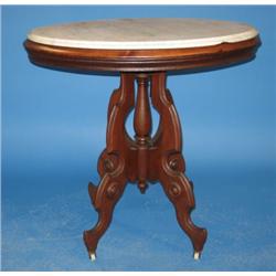 VICTORIAN WALNUT TABLE