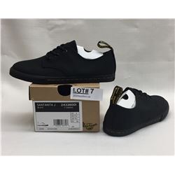 SIZE 4 BLACK T CANVAS SHOES