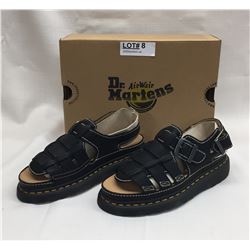 SIZE 7 BLACK GRIZZLY SANDALS