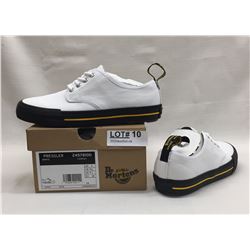 SIZE 7 WHITE CANVAS SHOES