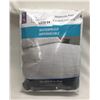 Image 2 : MAINSTAYS KING SIZED MATRESS PAD
