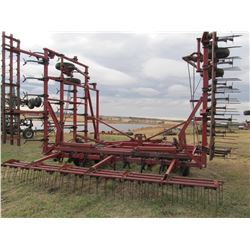 CASE IH 4700 - 36' VIBRA TILLER