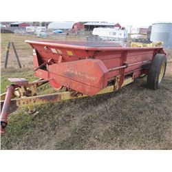 NEW HOLLAND 518 SINGLE AXLE MANURE SPREADER
