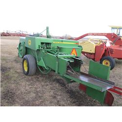 JOHN DEERE 336 SQUARE BALER
