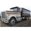Image 1 : 1990 IHC 9300 TANDEM AXLE GRAIN TRUCK