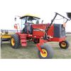 Image 2 : NEW HOLLAND HW325 25 Swather