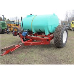 800 GALLON TOW BEHIND LIQUID FERTILIZER TANK