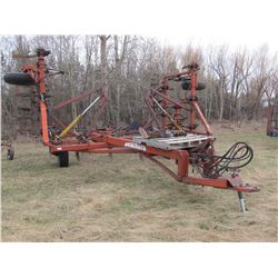 MORRIS MAGNUM 26' CULTIVATOR