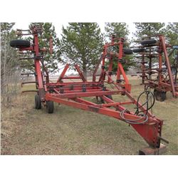 IH APPROX. 30' CULTIVATOR