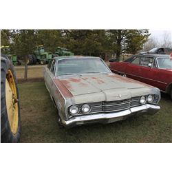 MERCURY 4 DOOR SEDAN