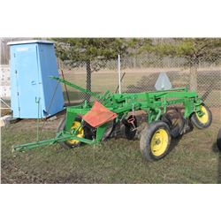RESTORED JOHN DEERE 4 BOTTOM PLOW