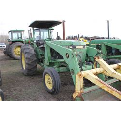 JOHN DEERE 2140 TRACTOR