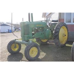 JOHN DEERE A TRACTOR