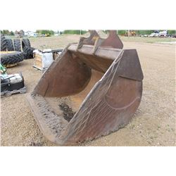 TRACKHOE BUCKET