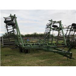 JOHN DEERE 1600 - 35' CHIESEL PLOW