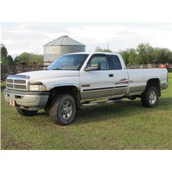 2000 DODGE 2500 - 3/4 TON EXTENDED CAB TRUCK