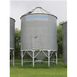 CHIEF 15.5 - 5 RING APPROX 3000 BU ON HOPPER