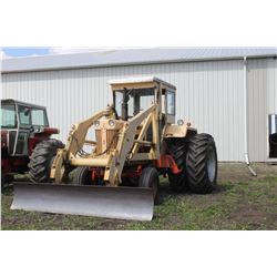 CASE 930 TRACTOR